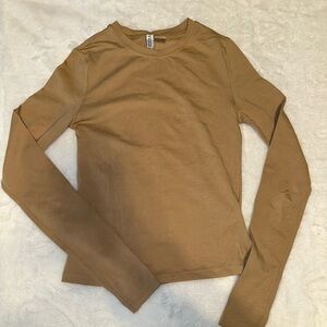 H&M beige long sleeve shirt